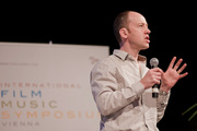 Thumb_image_fimu_2011_alastair_king_speaks_